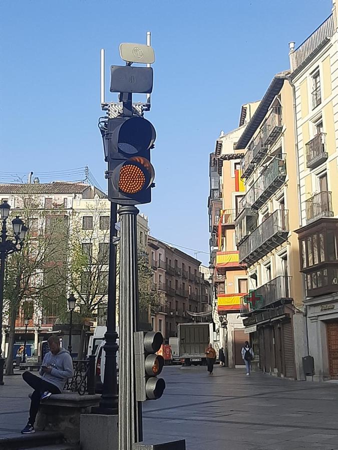 Hostal Centro Toledo Bagian luar foto