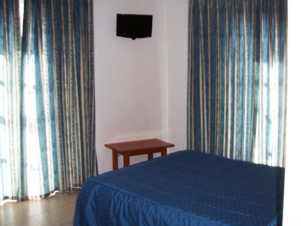 Hostal Centro Toledo Bagian luar foto