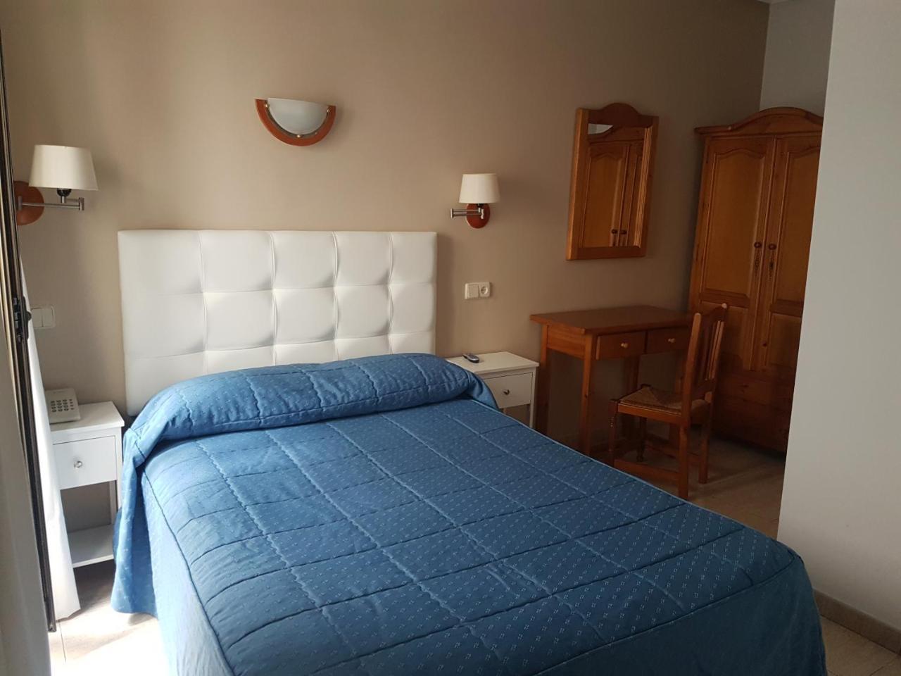 Hostal Centro Toledo Bagian luar foto