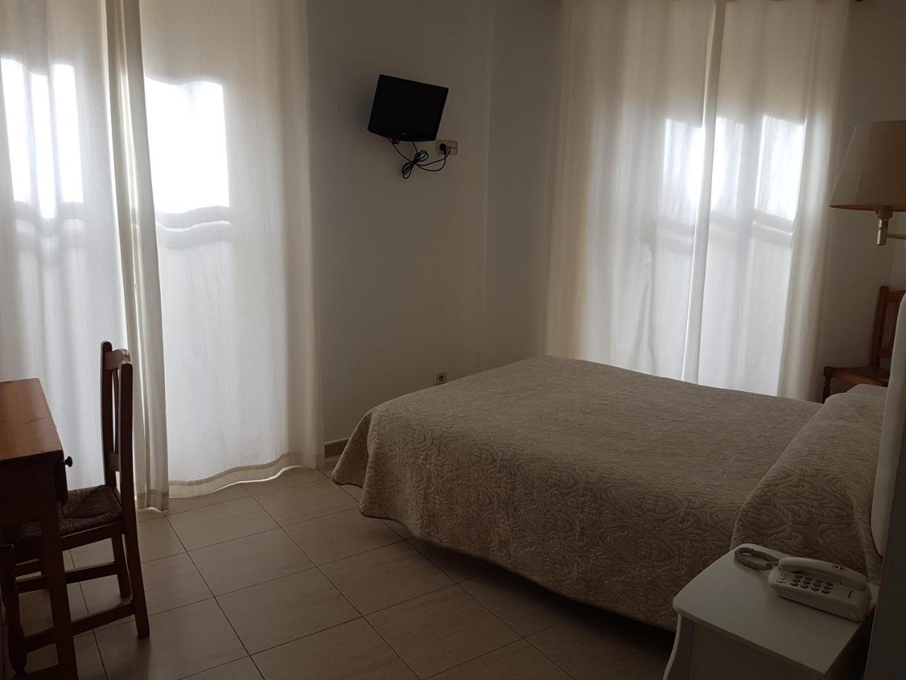 Hostal Centro Toledo Bagian luar foto